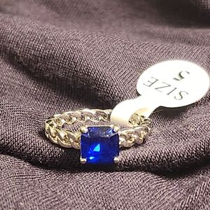 Elegant Gold Chain Ring with Blue Stone